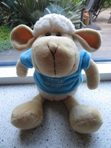Schaap merk Delta Products met blauw shirt My Little Sheep beschikbaar voor biedingen