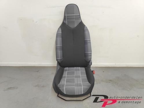 Stoel rechts van een Peugeot 108, Auto-onderdelen, Interieur en Bekleding, Peugeot, Gebruikt, 3 maanden garantie, Ophalen of Verzenden