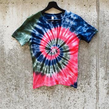 Spiral tie dye groen - blauw - rood zomer festival t-shirt S