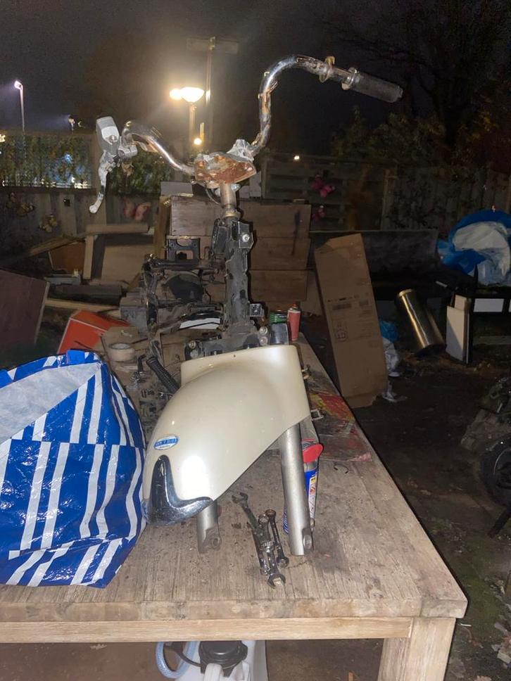 Sym Allo Frame - Gebruikt, Fietsen en Brommers, Scooters | SYM, Gebruikt, Allo, Maximaal 45 km/u, Benzine, Ophalen