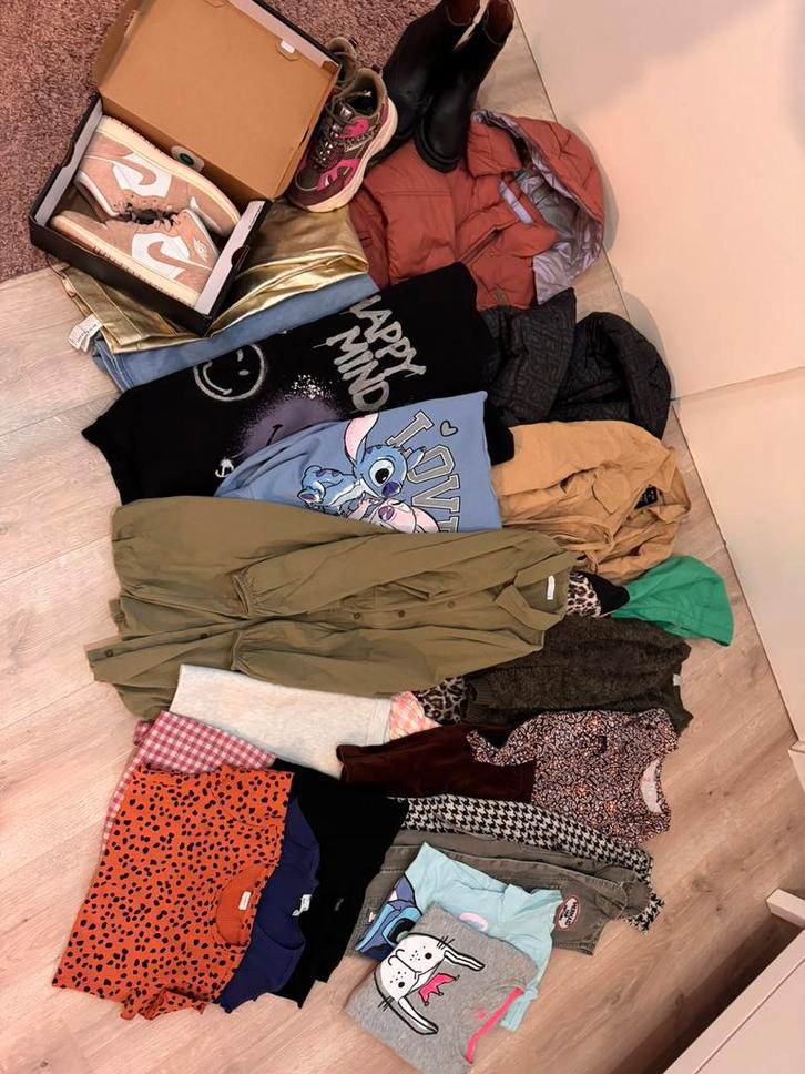 Groot pakket kleding meisje maat 140-146-152, Kinderen en Baby's, Kinderkleding | Kinder-kledingpakketten, Zo goed als nieuw, Ophalen of Verzenden