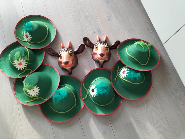 Carnaval Hoedjes + Geiten Maskers, Kleding | Dames, Carnavalskleding en Feestkleding, Zo goed als nieuw, Accessoires, Carnaval