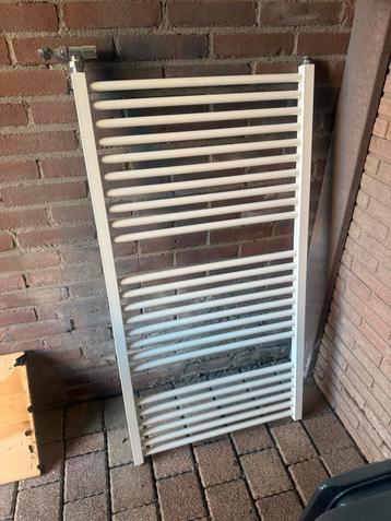 Witte Radiator - Gebruikt beschikbaar voor biedingen
