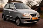 Hyundai Atos 1.1i Dynamic 5 DEURS MET 71.256 KM NAP UNIEK ze, Voorwielaandrijving, Stof, 4 cilinders, Origineel Nederlands