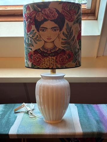 Lampenkappen met Frida Kahlo beschikbaar voor biedingen