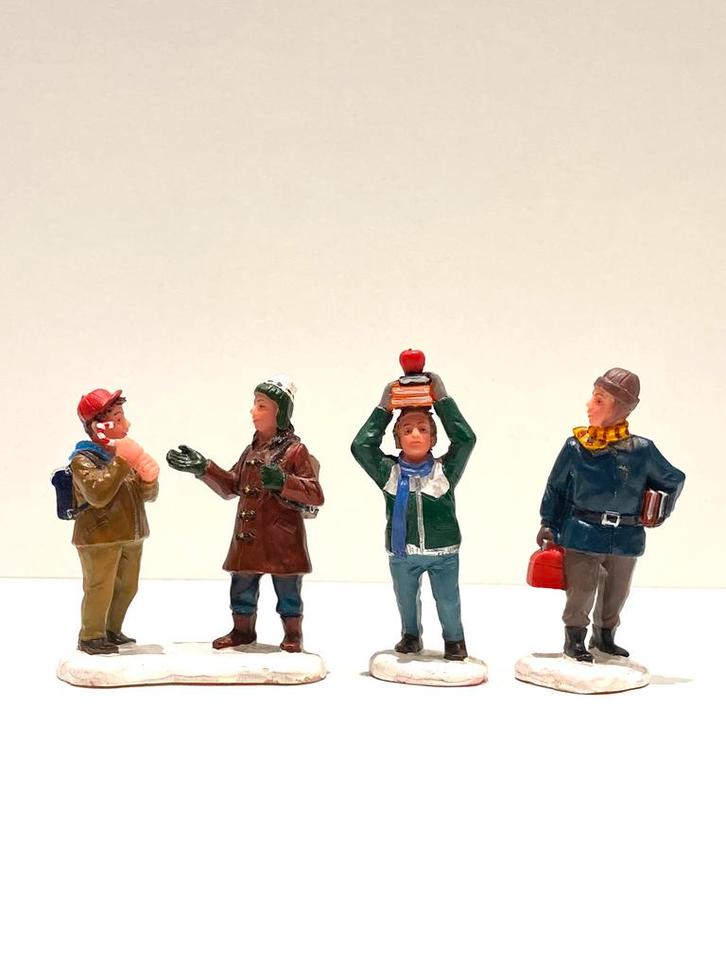 Lemax Off To School, set of 3 (12494), Diversen, Kerst, Verzenden