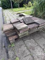 Gratis stenen en bandjes, Ophalen, Gebruikt, Minder dan 5 m², Beton