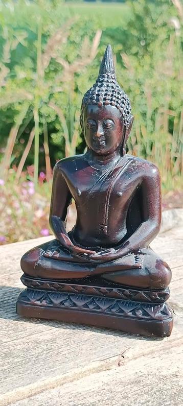 Boeddhabeeldje - Meditatie beschikbaar voor biedingen