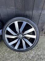 Originele Volkswagen Golf Arteon velgen 18" 5x112 Marseille, Niet ingevuld, 18 inch, Gebruikt, Banden en Velgen