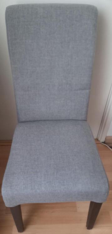 Eettafelstoelen 2 stuks beschikbaar voor biedingen