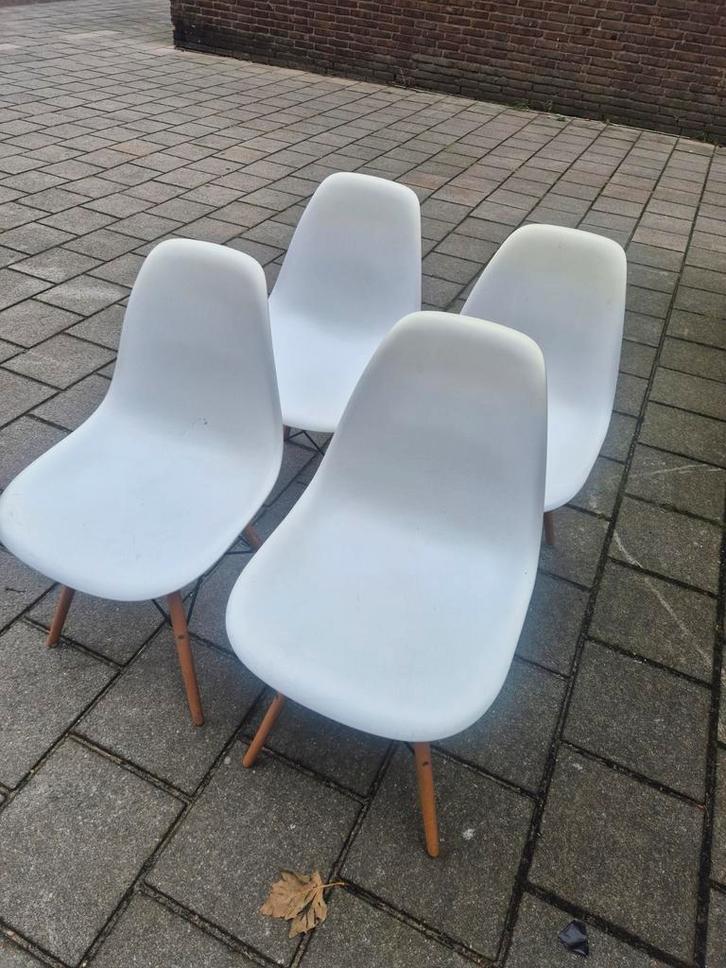 Witte Eames Stijl Stoelen - Set van 4, Huis en Inrichting, Stoelen, Ophalen of Verzenden