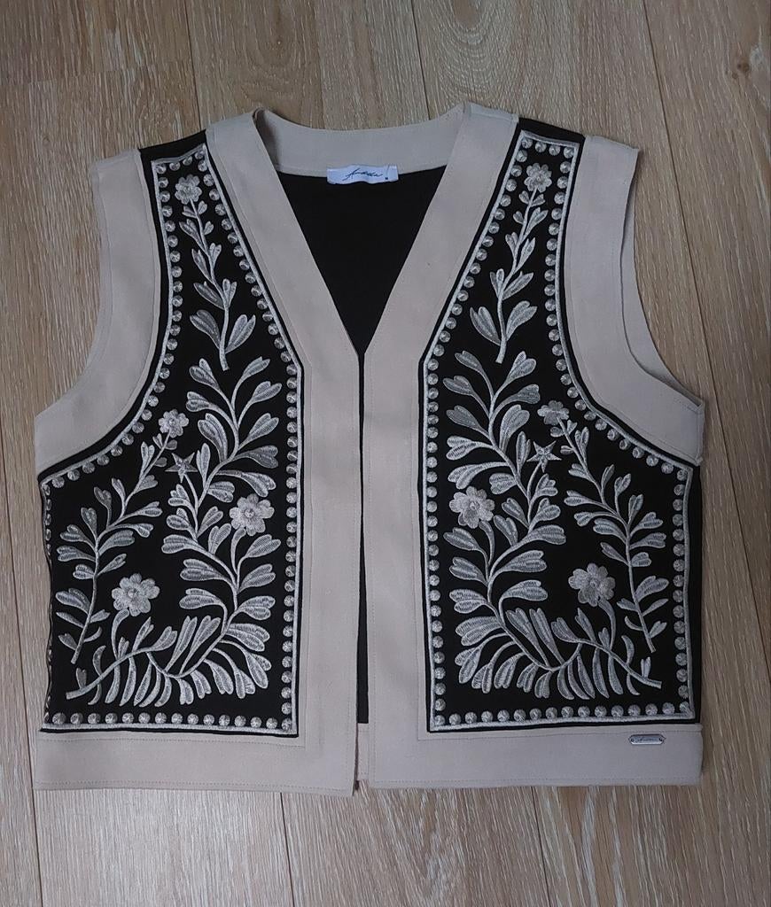 Heel mooi gilet /vestje van Ambika, Maat 38/40 (M), Zwart, Ophalen of Verzenden, Zo goed als nieuw