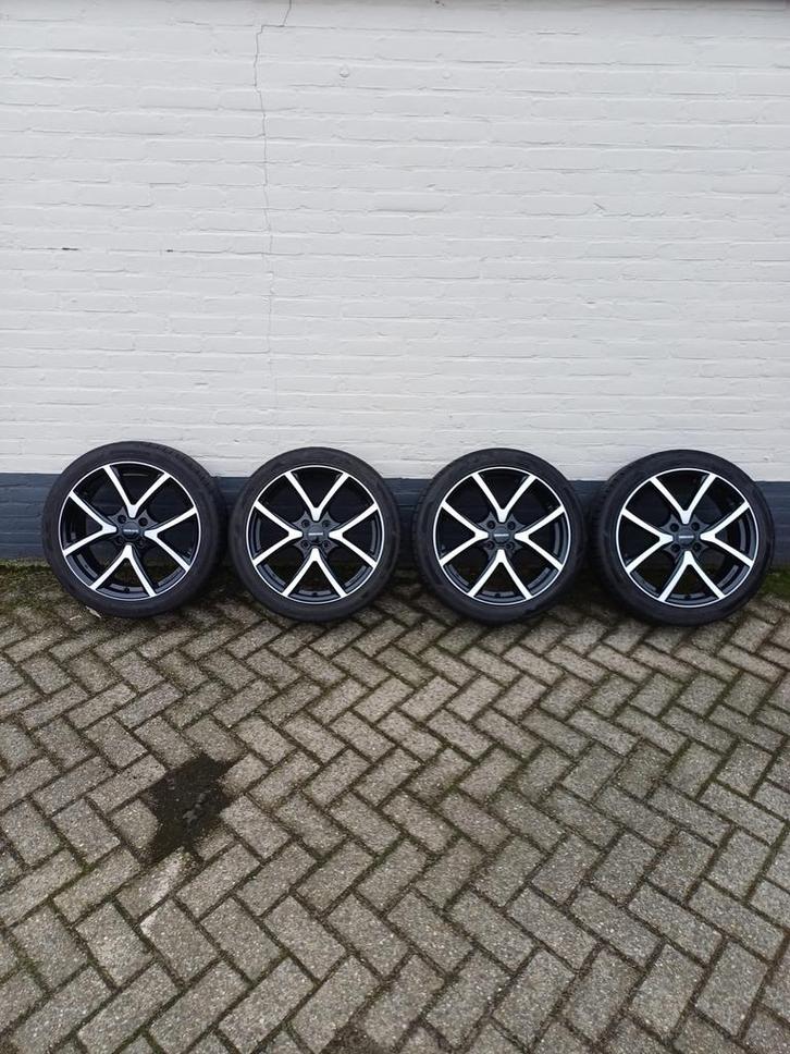 Velgen 4x100 17 inch met zomerbanden, Auto-onderdelen, Banden en Velgen, Banden en Velgen, Zomerbanden, 17 inch, Personenwagen