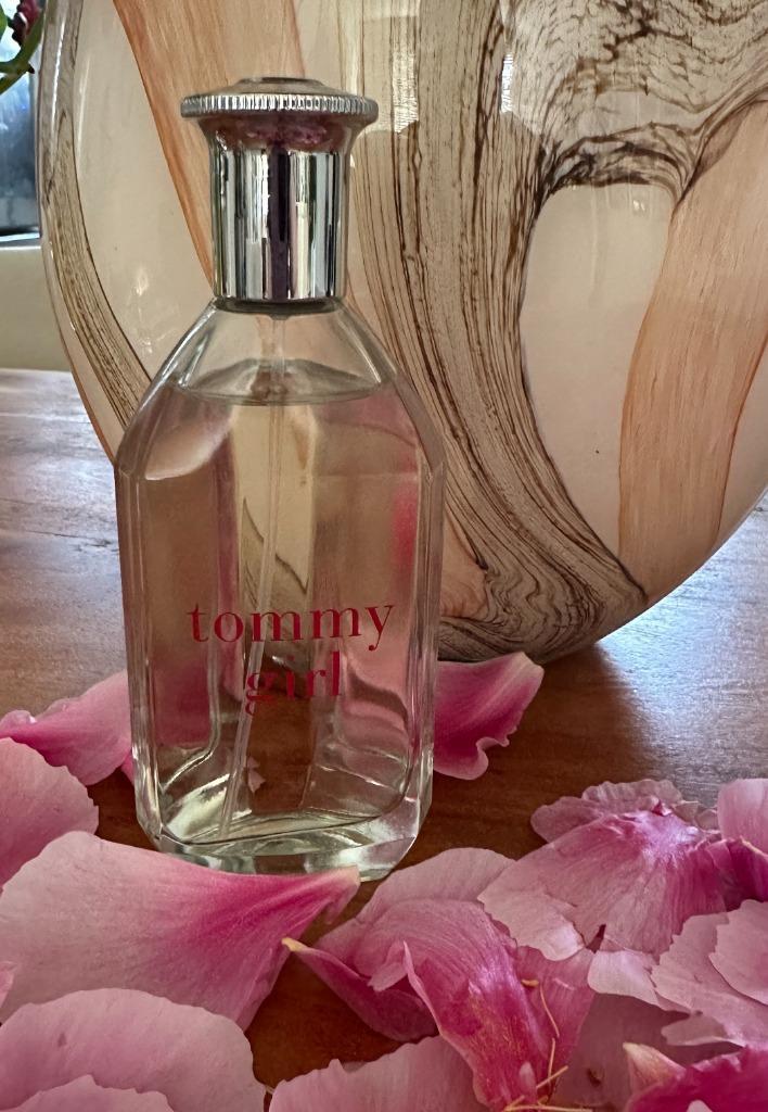 Tommy Girl Eau de toilette 100 ml nieuw, Sieraden, Tassen en Uiterlijk, Uiterlijk | Parfum, Nieuw, Ophalen of Verzenden