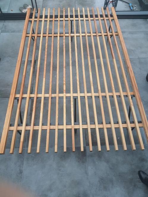 Bedframe massief bruin 120x200x33 cm, Huis en Inrichting, Slaapkamer | Matrassen en Bedbodems, Gebruikt, Bedbodem, 120 cm, 200 cm