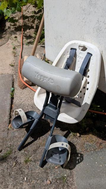 Yepp voorzitje wit incl adapter en windscherm  beschikbaar voor biedingen