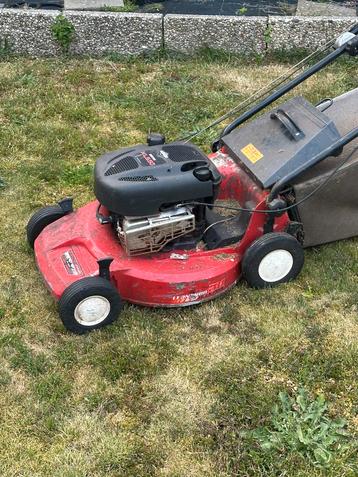 Briggs  en stratton  gras machine  mer vangbak beschikbaar voor biedingen