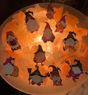 Halloween Gnome Stickers - 10 Stuks beschikbaar voor biedingen