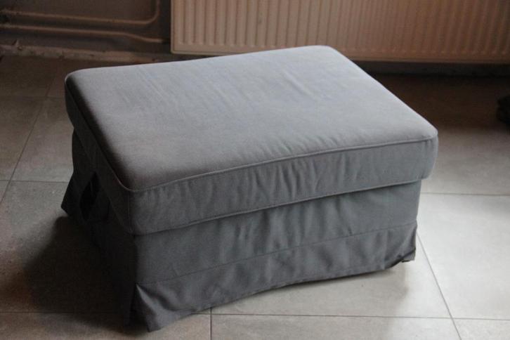 T.E.A.B.! Ikea ektorp hocker donkergrijs, Huis en Inrichting, Banken | Voetenbanken en Poefen, Zo goed als nieuw, 75 tot 100 cm