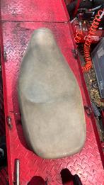 Vespa lx zadel met sleutel, Ophalen of Verzenden