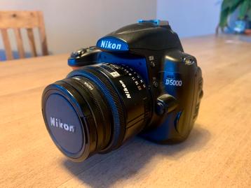 Nikon D5000 met lens beschikbaar voor biedingen