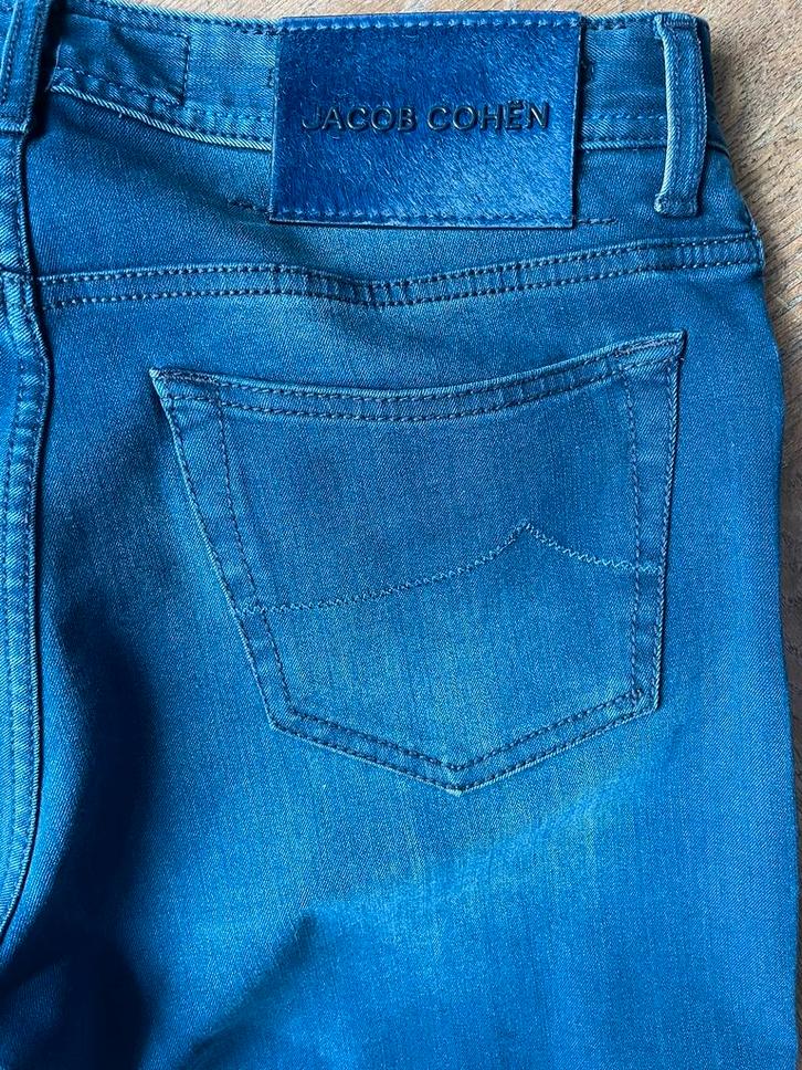 Zo goed als nieuwe Jacob Cohen Bard jeans maat 34, ingekort, Kleding | Heren, Spijkerbroeken en Jeans, Zo goed als nieuw, W33 - W34 (confectie 48/50)