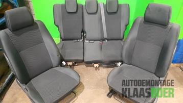 Bekleding Set (compleet) van een Suzuki Swift beschikbaar voor biedingen