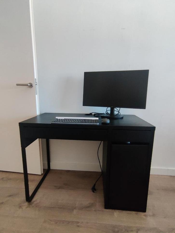 Small Office / Study table, Huis en Inrichting, Bureaus, Zo goed als nieuw, Ophalen of Verzenden