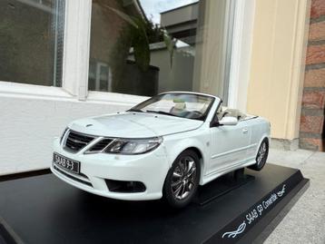 1:18 Saab 93 9-3 2.0 T Cabriolet Wit 2008 Dealer Model beschikbaar voor biedingen