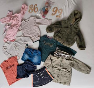 Meisjes kledingpakket maat 86/92 beschikbaar voor biedingen