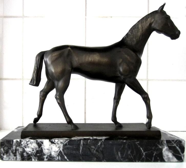 =gesigneerd==c 1920/30===staand paard===bronzen beeld=, Antiek en Kunst, Antiek | Koper en Brons, Brons, Ophalen of Verzenden