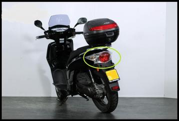 Achterlicht Kymco People S zgan onbeschadigd en compleet beschikbaar voor biedingen