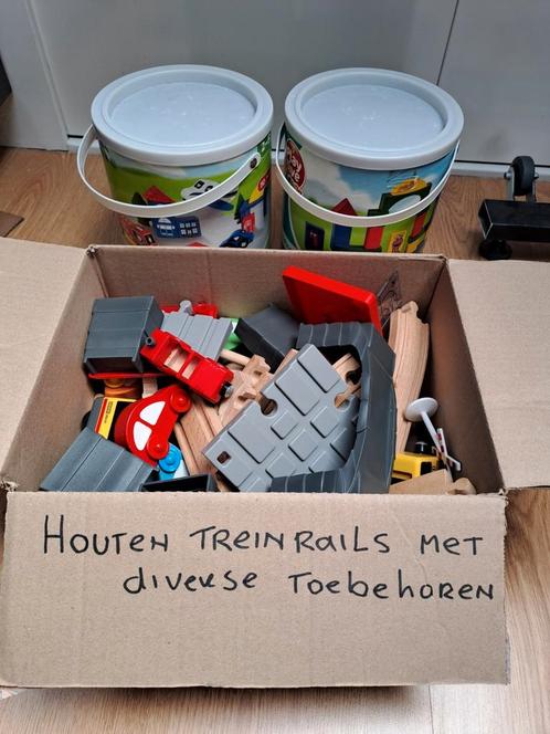 Playtive Houten Trainrails en 2 tonnen houten blokken., Kinderen en Baby's, Speelgoed | Houten speelgoed, Gebruikt, Overige typen