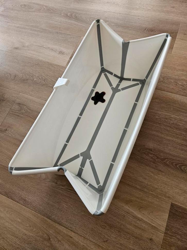 Stokke Flexi Bath V2 - Opvouwbaar Babybadje, Kinderen en Baby's, Badjes en Verzorging, Zo goed als nieuw, Badje, Overige merken