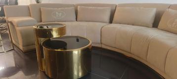 Stijlvolle 2-delige bank in zeer goede staat beschikbaar voor biedingen