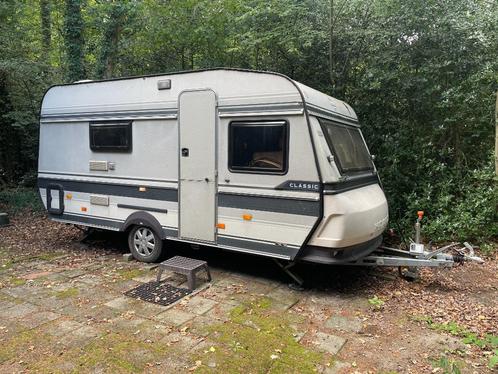 Hobby Classic 450 caravan met voortent, Caravans en Kamperen, Caravans, Particulier, tot en met 4, Rondzit, Hobby, Frans bed, Kluisje