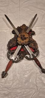 Antiek decoratief zwaardenschild spaans schild Toledo, Antiek en Kunst, Ophalen of Verzenden