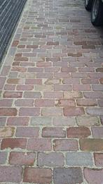 Gebruikte straatstenen 7 meter +_, Tuin en Terras, Tegels en Klinkers, Gebruikt, Klinkers, Beton, 5 tot 10 m²