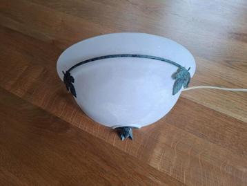 Wandlamp beschikbaar voor biedingen