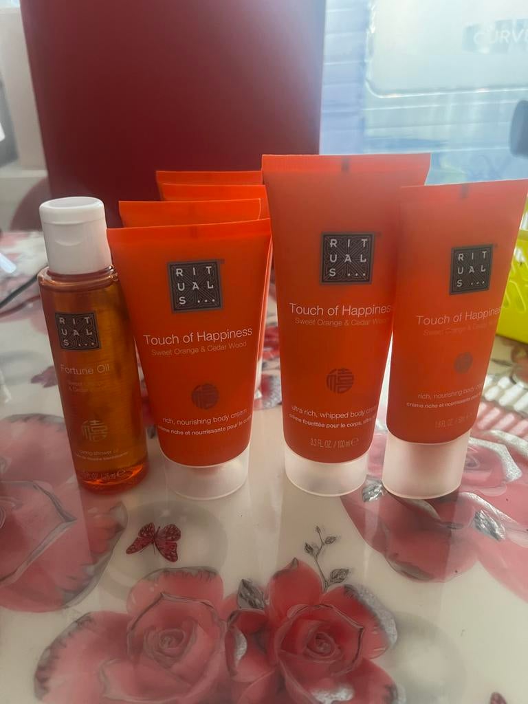 Rituals Touch of Happiness Set, Sieraden, Tassen en Uiterlijk, Uiterlijk | Lichaamsverzorging, Verzenden, Nieuw, Bodylotion, Crème of Olie