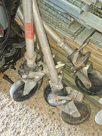 4 x altrex wielen rolsteiger  beschikbaar voor biedingen