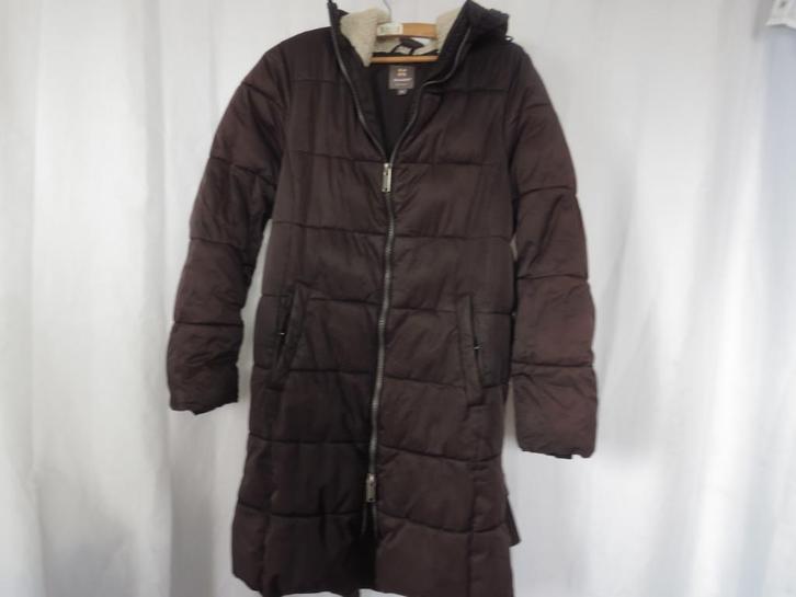 donkerbruine lange gewatteerde puffer jas mt 38 Manor, Kleding | Dames, Jassen | Winter, Gedragen, Maat 38/40 (M), Bruin, Ophalen of Verzenden