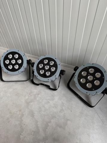 Showtec compact par tri 7-3 - 8 stuks met kist beschikbaar voor biedingen