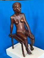 Groot bronzen beeld zittende naakte vrouw, Antiek en Kunst, Kunst | Beelden en Houtsnijwerken, Ophalen of Verzenden