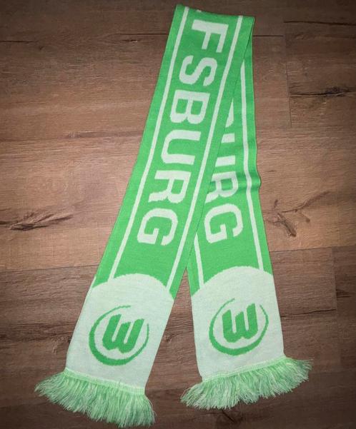 Voetbalsjaal VfL Wolfsburg, Verzamelen, Sportartikelen en Voetbal, Zo goed als nieuw, Vaantje of Sjaal, Buitenlandse clubs, Ophalen of Verzenden