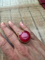 Roze Steen Ring, Ophalen of Verzenden, Zo goed als nieuw, Roze, Met edelsteen
