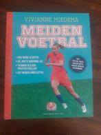 Meidenvoetbal - Vivianne Miedema, Ophalen of Verzenden, Zo goed als nieuw, Vivianne Miedema, Balsport