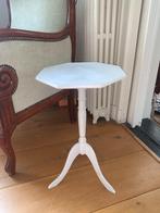 Bijzettafel wijntafeltje wit vintage, Huis en Inrichting, Tafels | Bijzettafels, 45 tot 60 cm, Minder dan 55 cm, Gebruikt, Vintage