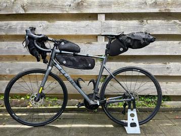 Te huur - Agu bikepacking tassen set beschikbaar voor biedingen
