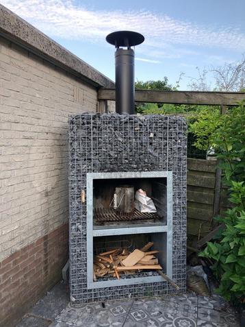 Tuinhaard / BBQ met schoorsteen beschikbaar voor biedingen